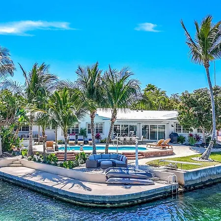 Triple Crown Villa